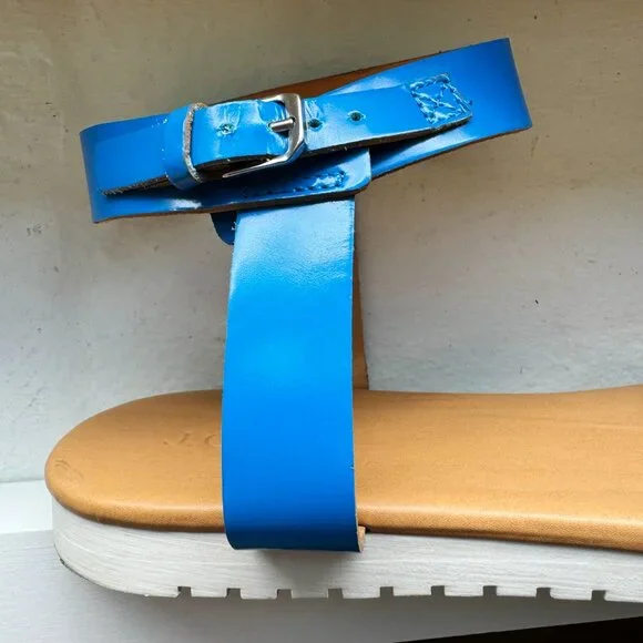 J.Crew | Blue patent leather sandals in Size 9 - Picture 3 of 5